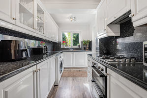 Kitchen- click for photo gallery